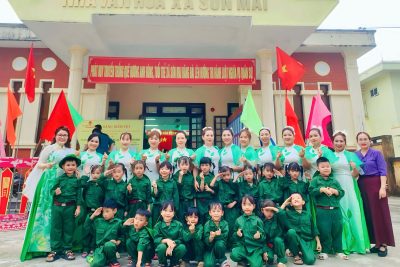 HÒA CHUNG KHÔNG KHÍ TRANG TRỌNG CỦA NGÀY TIỄN QUÂN TẠI XÃ SƠN MAI. CÔ VÀ TRÒ TRƯỜNG MẦM NON LONG SƠN ĐÃ TÍCH CỰC TẬP LUYỆN, THAM GIA BIỂU DIỄN CÁC TIẾT MỤC VĂN NGHỆ ĐẶC SẮC GÓP PHẦN ĐỘNG VIÊN TINH THẦN CÁC TÂN BINH LÊN ĐƯỜNG LÀM NHIỆM VỤ BẢO VỆ TỔ QUỐC!