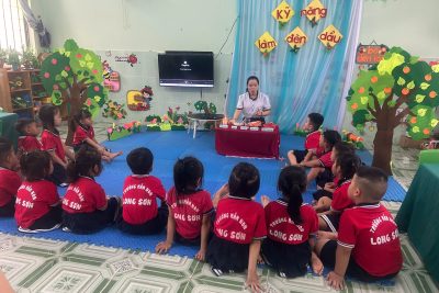 Ngày 17/11/2025 Tổ chuyên Môn đã xây dựng các tiết cho giáo viên khối 5-6 tuổi, khối 4-5 tuổi và khối 3-4 tuổi lên các tiết thao giảng để các đồng nghiệp trong trường dự để chào mừng ngày nhà giáo Việt Nam 20/11/1015